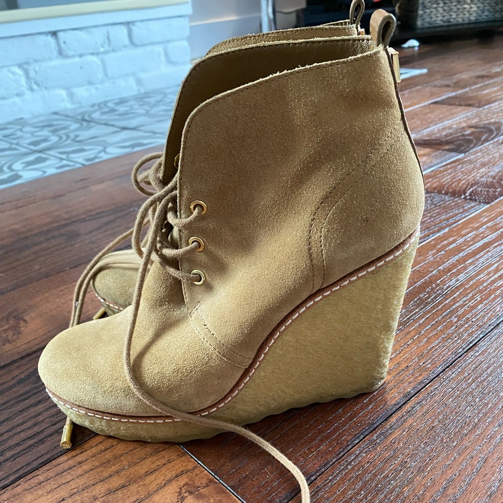AS GOOD AS NEW ‼️ Tory Burch high heels booties